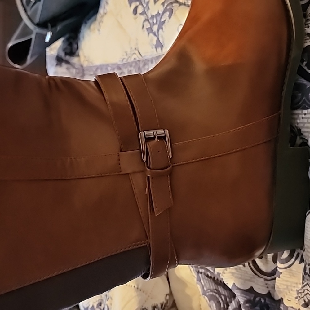 Brown boot - Picture 3 of 3